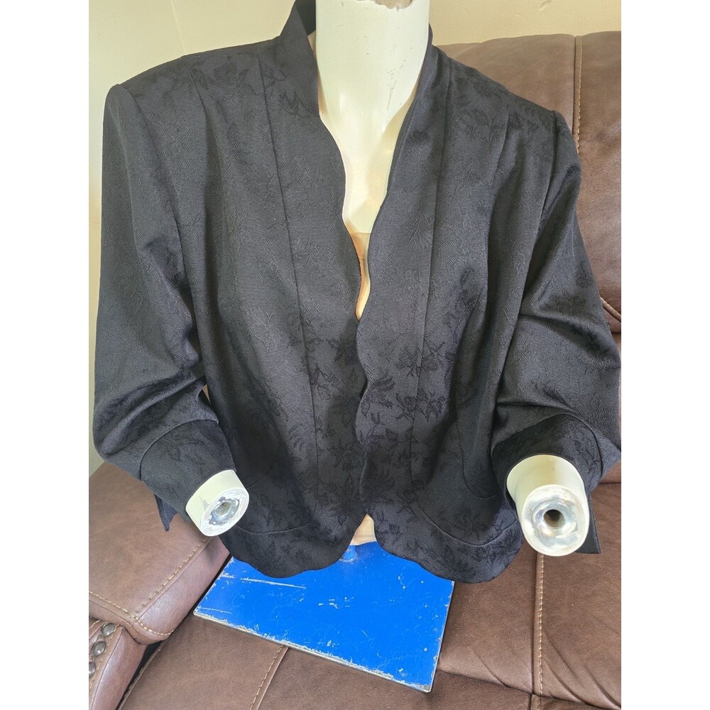 KORET DRESS womens petite Black floral Embroidered Dressy Jacket . size 18W plus